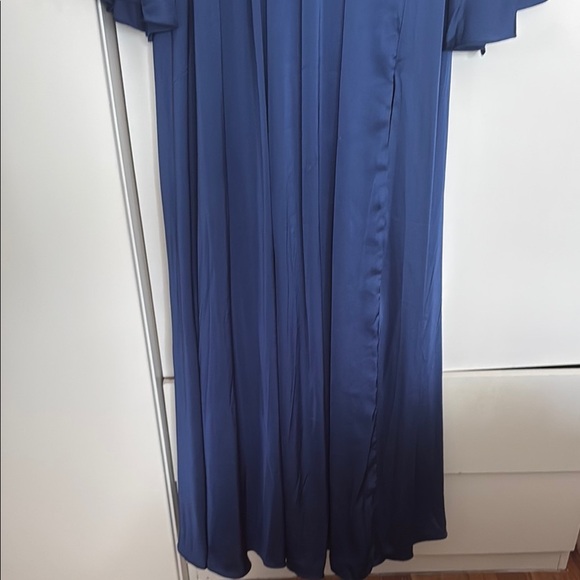 NWT | Mac Duggal Blue Charmeuse Soft Tie Keyhole Bell Sleeve Gown Size 6 - Picture 8 of 14